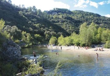 CAMPING LES CHATAIGNIERS